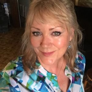 Meet your Posher, Karin